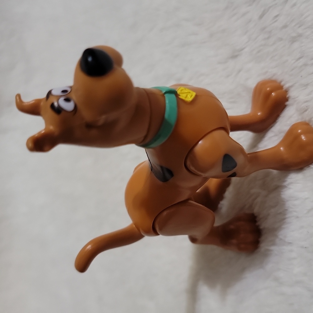 Scooby-Doo Figure
